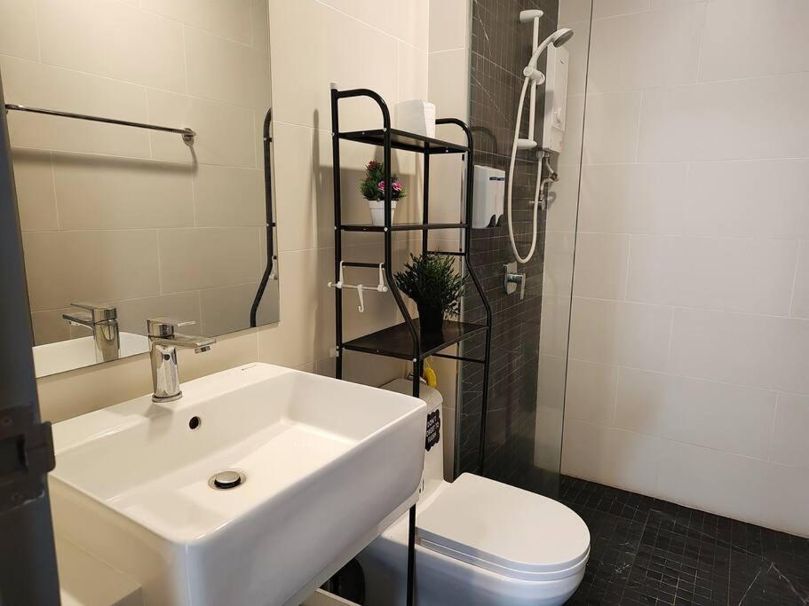 Infinity Pool 2Br Suite 7Pax @Beacon @Georgetown Extérieur photo